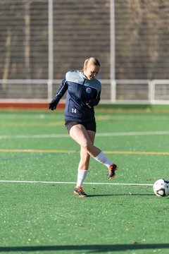 Bild 44 - wBJ VfL Pinneberg2 - Eimsbuttler TV 3 : Ergebnis: 5:0